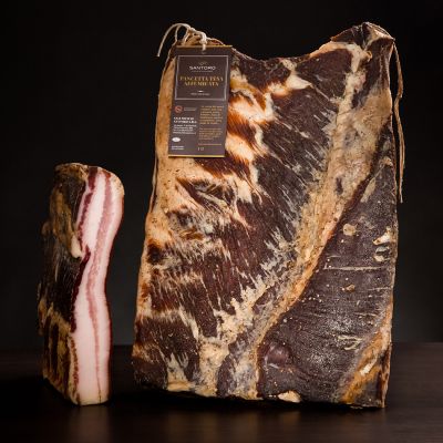 Whole and sliced piece of Santoro Pancetta tesa